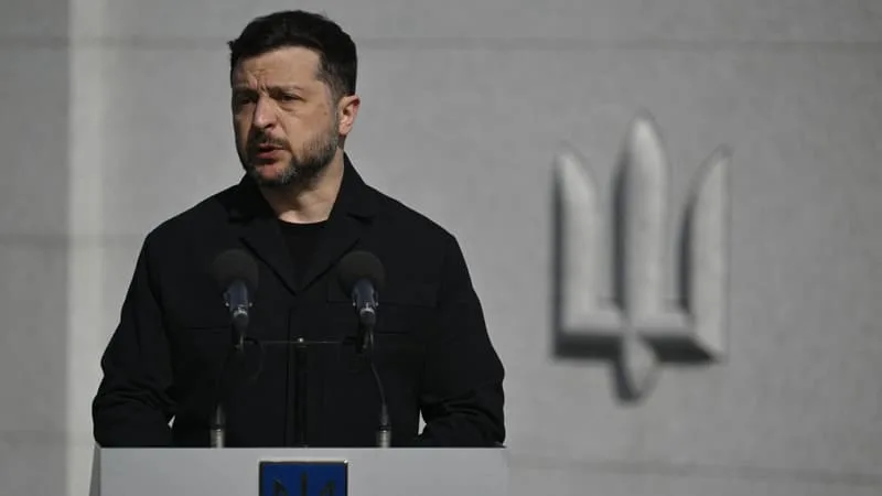TOUCHÉE PAR « UNE PÉNURIE CRITIQUE DE LA PART DE SES PARTENAIRES », L’UKRAINE RÉCLAME DES MISSILES DE DÉFENSE AÉRIENNE POUR FAIRE FACE À LA « TERREUR RUSSE »