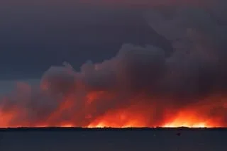 INCENDIE EN GIRONDE : QU’EST-CE QU’UN MÉGA FEU, PHÉNOMÈNE DÉVASTATEUR QUI RISQUE DE DEVENIR DE PLUS EN PLUS FRÉQUENT ?