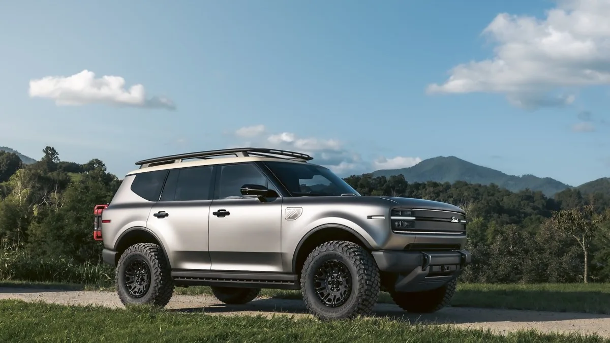 LA PLUS BELLE DES VOITURES ÉLECTRIQUES DE VOLKSWAGEN SE DÉVOILE UN PEU PLUS : LE SCOUT TRAVELER EN LUXE TOUT-TERRAIN OU PUR BAROUDEUR