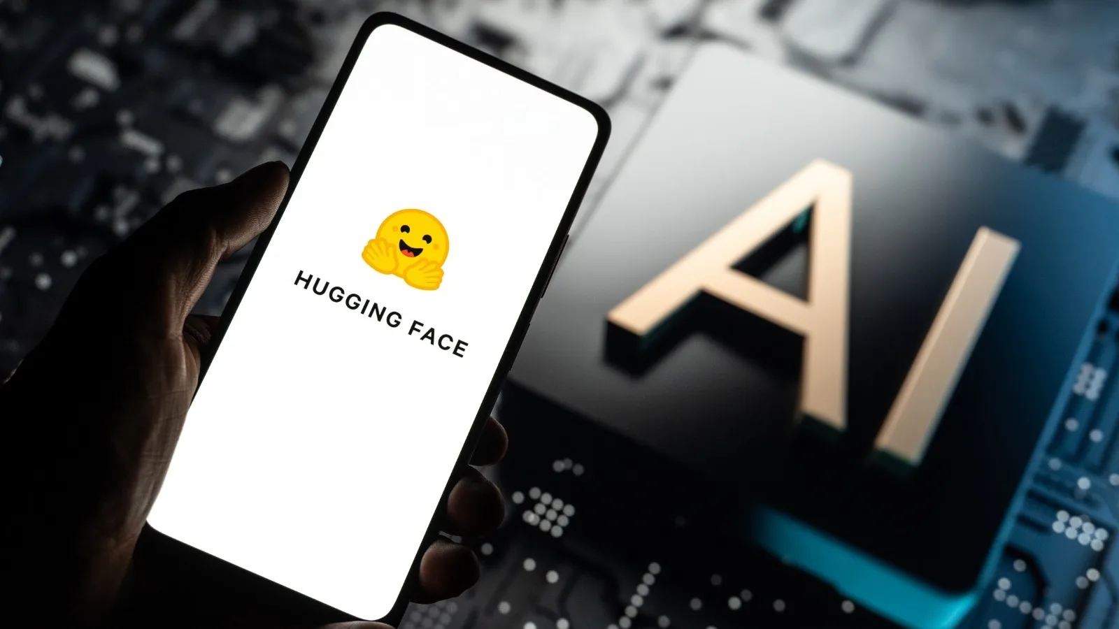 HUGGING FACE CONFRONTÉ AU PROBLÈME DES MODÈLES IA CAPABLES DE CRÉER DES IMAGES DÉNUDÉES