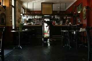 MÉGAFEU DE GIRONDE : RETOUR DIFFICILE APRÈS L’ÉVACUATION CONTESTÉE