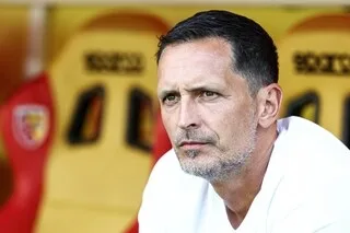 LIGUE 1. LE RC LENS CONFIRME LE DÉPART DE SON ENTRAÎNEUR, DINO TOPPMÖLLER, APRÈS SEULEMENT SIX MATCHES