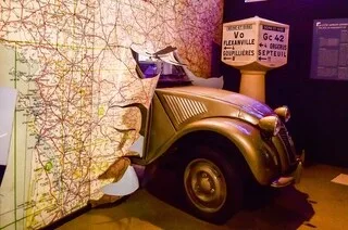 VOICI L’ÉTONNANTE HISTOIRE DU GUIDE VERT DE MICHELIN, ANCÊTRE DU GPS ET PROMOTEUR DU TOURISME FRANÇAIS