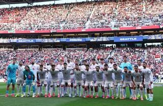 COUPE DU MONDE. « L’IRAN EST TOUJOURS DEBOUT » : LES IRANIENS LAISSENT UNE NOUVELLE LETTRE DANS LE VESTIAIRE