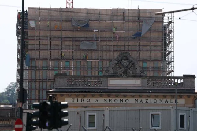 SUR LE CHANTIER DU FUTUR CONSULAT AMÉRICAIN À MILAN, “UNE SITUATION DE QUASI-ESCLAVAGE”