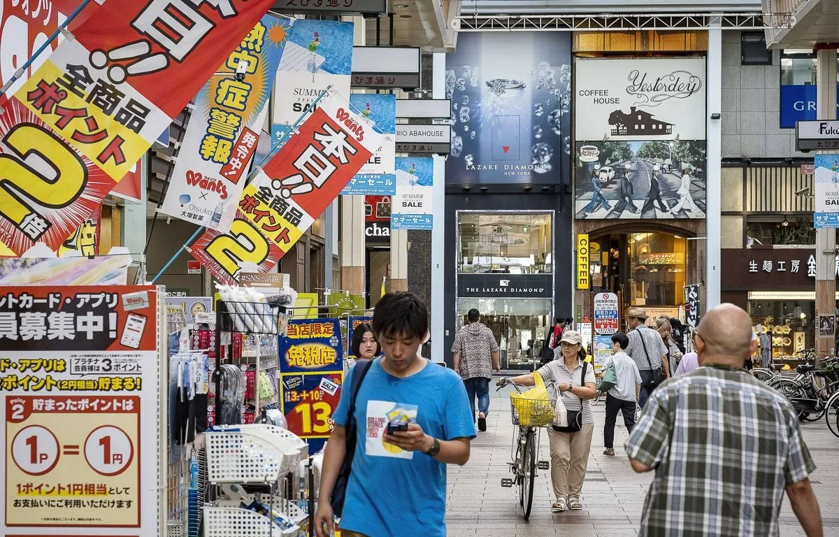 JAPON : EN BAISSE DEPUIS DIX-SEPT ANS, LA POPULATION TOMBE SOUS LA BARRE DES 120 MILLIONS D’HABITANTS