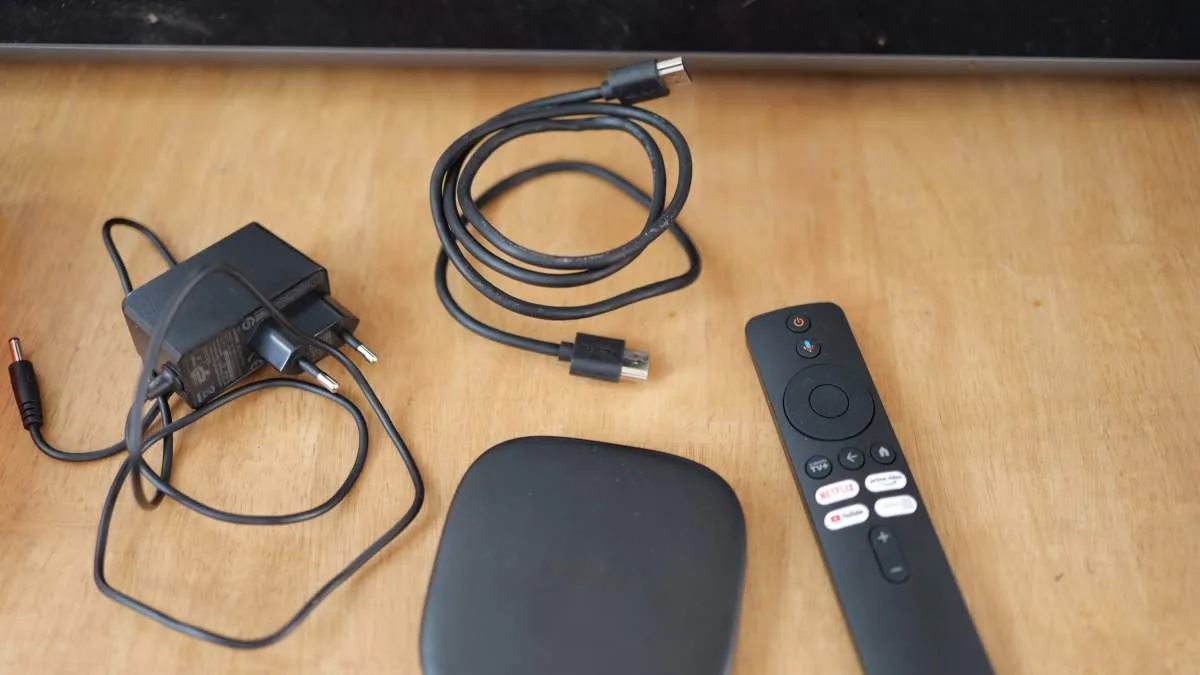 ON A TROUVÉ LE BOÎTIER IDÉAL POUR OFFRIR GOOGLE TV 14 À VOTRE VIEUX TÉLÉVISEUR