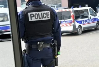 UNE ENQUÊTE OUVERTE APRÈS LA DÉCOUVERTE D’UN CORPS DANS LES RUINES D’UNE MAISON DÉTRUITE PAR UN INCENDIE AU HAVRE
