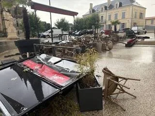 REPORTAGE. « ON NE VOIT ÇA QU’À LA TÉLÉ » : AU LENDEMAIN DES VIOLENTS ORAGES, CETTE COMMUNE DE VENDÉE SE REMET SUR PIED