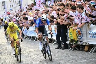 AU TOUR DE FRANCE OU INDÉPENDAMMENT, UNE COURSE CYCLISTE DOIT-ELLE, SELON VOUS, AVOIR LIEU À MONTMARTRE CHAQUE ANNÉE ?