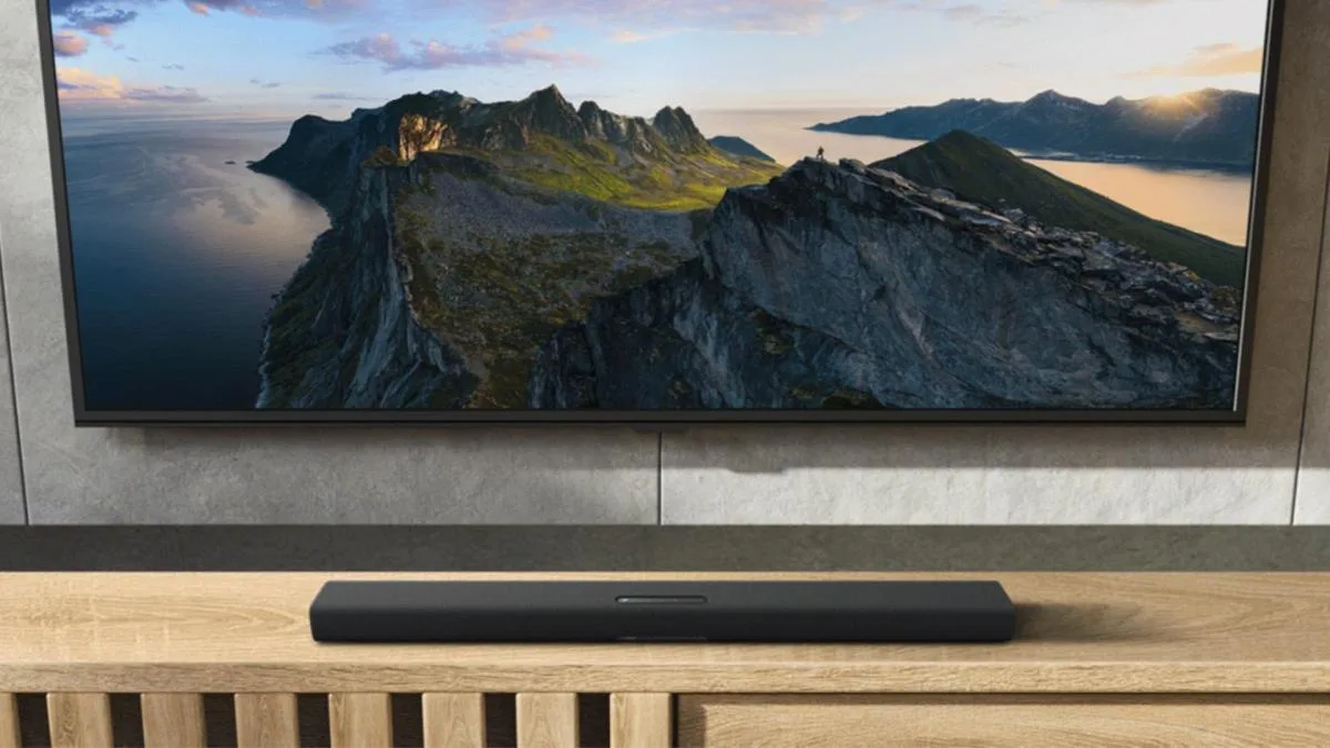 COMPATIBLE DOLBY ATMOS, CETTE BARRE DE SON YAMAHA 2.1.2 À -50 % MISE TOUT SUR L’IMMERSION
