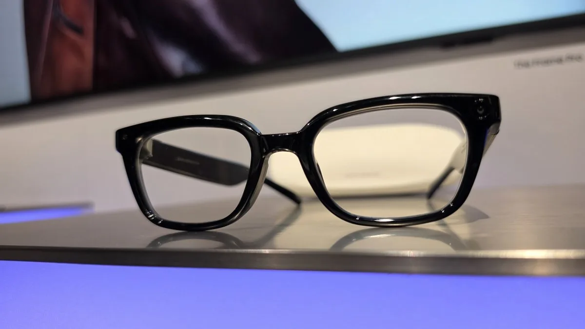 LUNETTES SAMSUNG : « ON A INJECTÉ DE LA CRÈME SOLAIRE DANS LES HAUT-PARLEURS » POUR LES TESTER