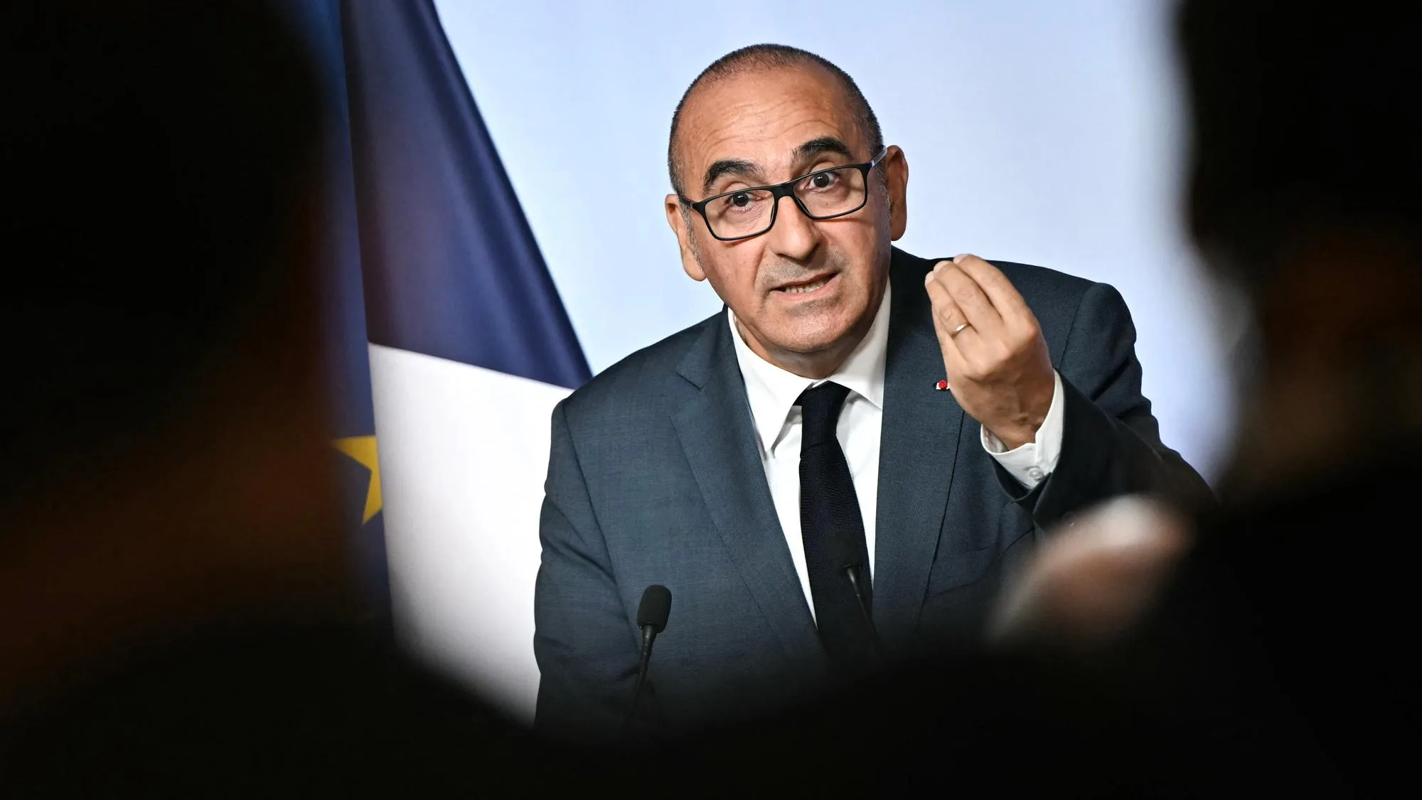 « STABILISÉ », L’INCENDIE DE GIRONDE « PEUT REPARTIR À TOUT MOMENT », PRÉVIENT LAURENT NUNEZ