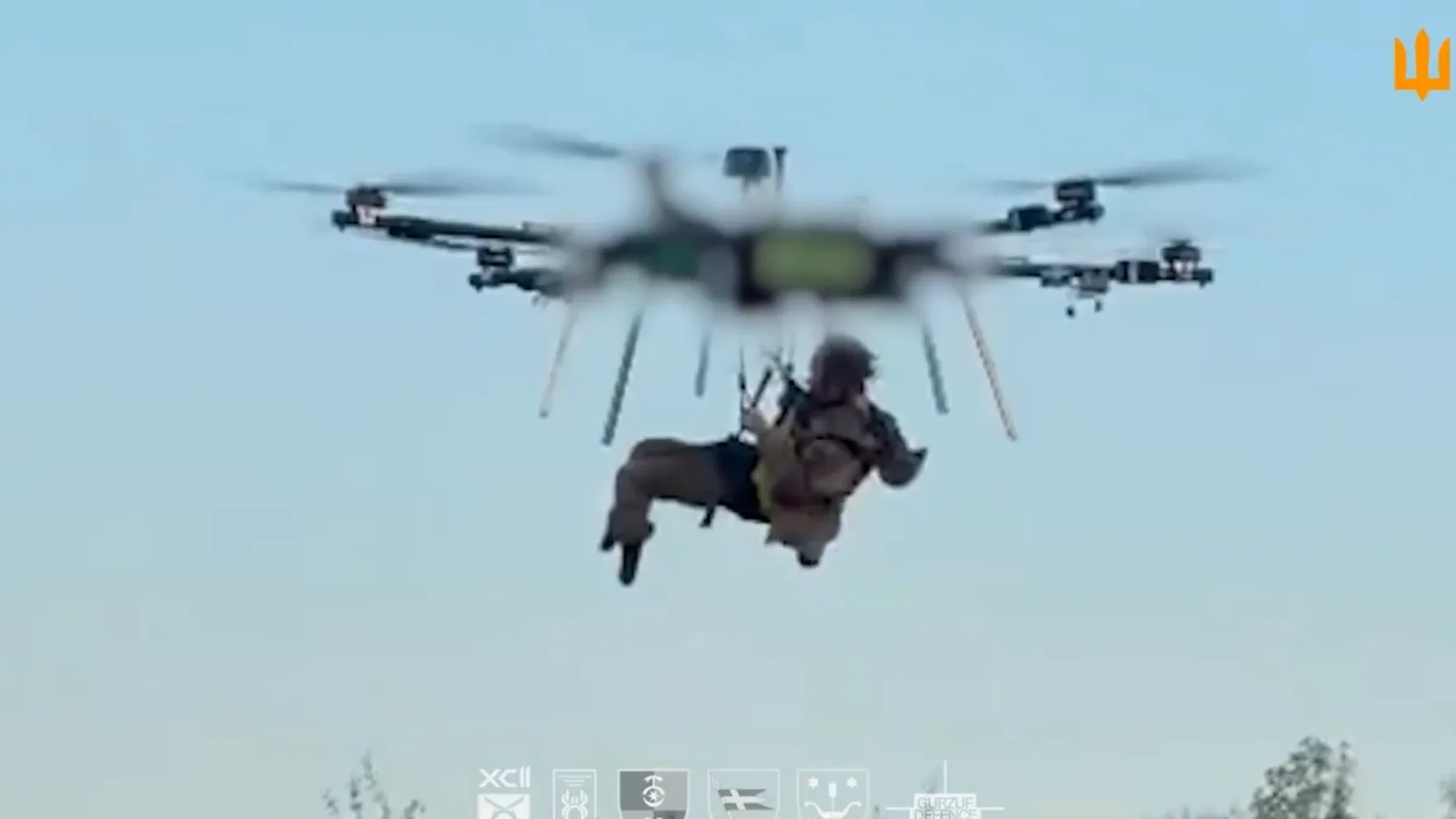 UN SOLDAT UKRAINIEN AU FRONT ÉVACUÉ PAR UN DRONE AÉRIEN, UNE PREMIÈRE SELON KIEV
