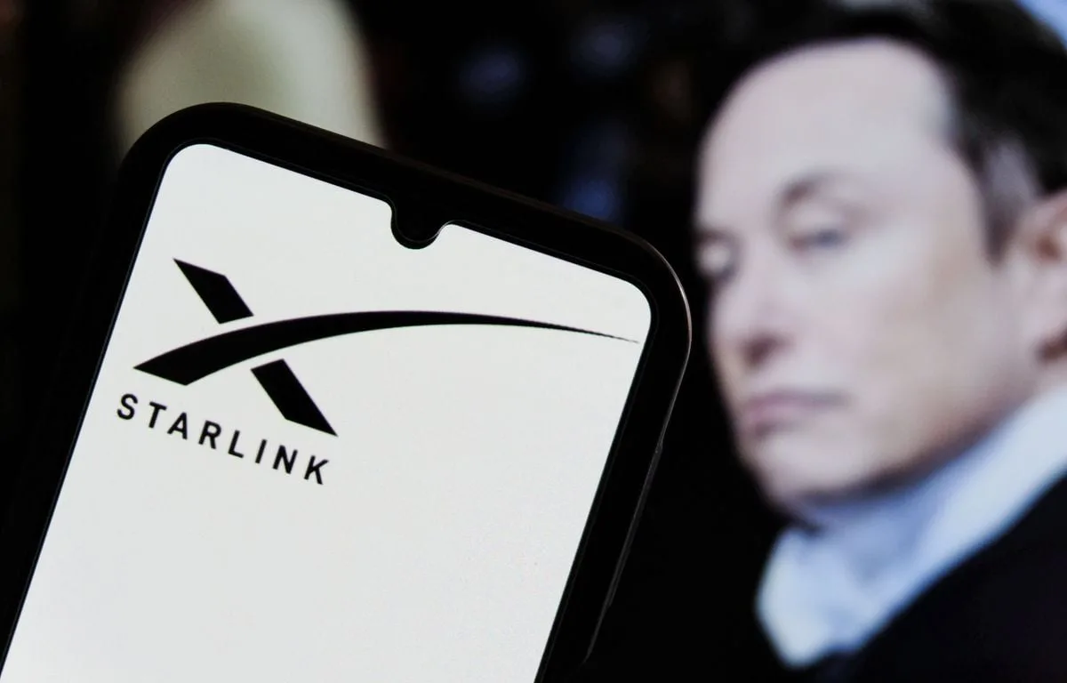 ELON MUSK ENVISAGE UN SMARTPHONE STARLINK CONNECTÉ AUX SATELLITES SANS OPÉRATEUR