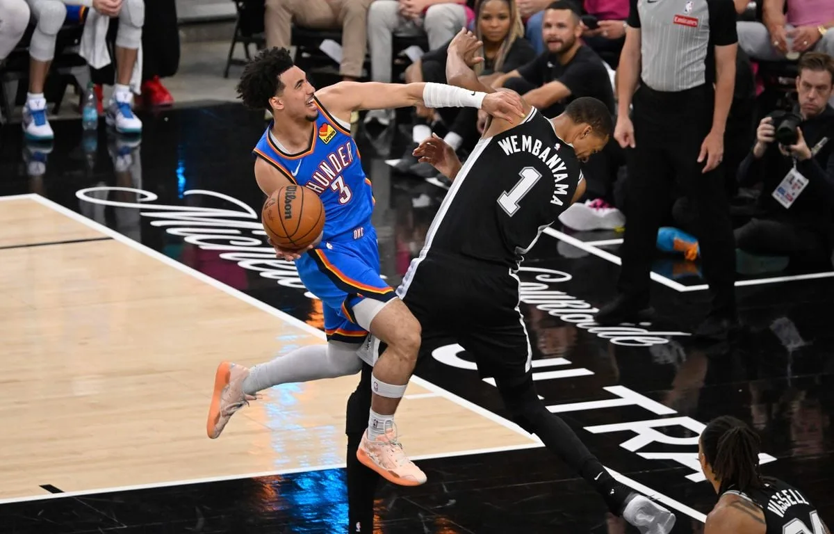WEMBANYAMA EN PLAYOFFS NBA : « ON DOIT TOUS ÊTRE MEILLEURS »… COMMENT LE BANC DU THUNDER A ÉTOUFFÉ WEMBY ET LES SPURS