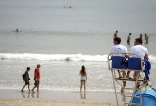 « C’ÉTAIT DIGNE DE LA GUADELOUPE » : LES FINISTÉRIENS SURPRIS PAR LA TEMPÉRATURE DE LA MER