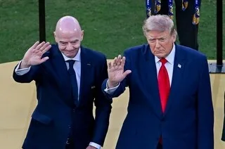 FACE À LA « VENTE DE LA COUPE DU MONDE » PAR LA FIFA, L’UEFA FAIT PLANER LA MENACE D’UN BOYCOTT