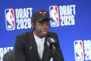 NBA. « VOUS AVEZ EU UN GOAT, IL EST TEMPS D’EN AVOIR UN AUTRE » : DRAFTÉ PAR CHICAGO, IL SE COMPARE À MICHAEL JORDAN
