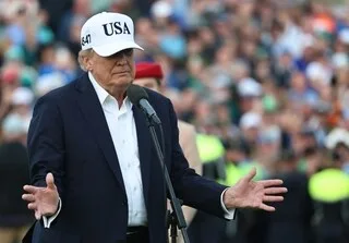 DONALD TRUMP VA LANCER LA CONSTRUCTION D’UN GOLF À WASHINGTON MALGRÉ UNE PROCÉDURE JUDICIAIRE EN COURS CONTRE LE PROJET