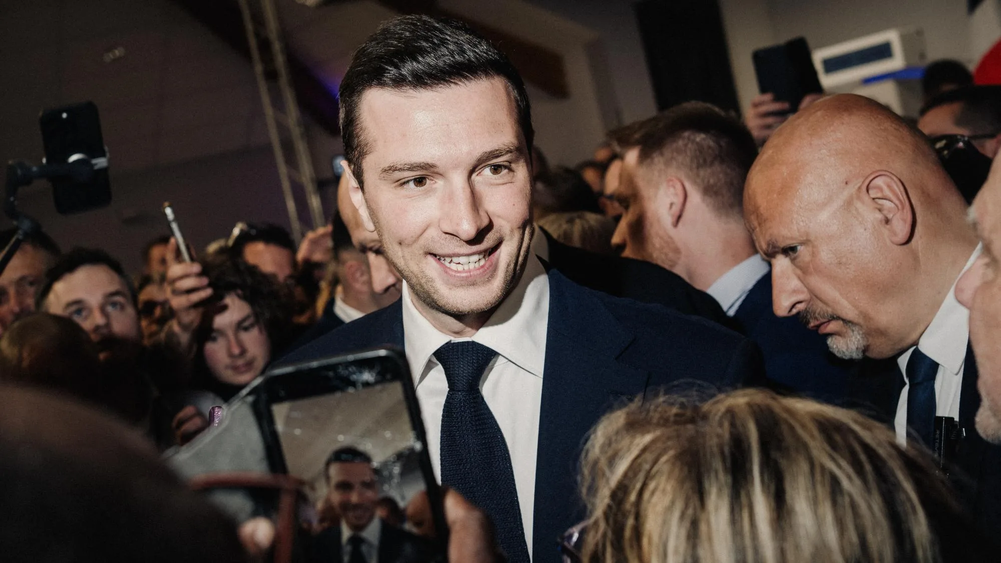 JORDAN BARDELLA EST CELUI QUI SÈCHE LE PLUS CETTE RÉUNION DES PATRONS AU PARLEMENT EUROPÉEN