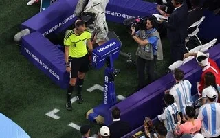 FOOTBALL. L’UEFA ANNONCE LIMITER L’UTILISATION DE L’ARBITRAGE VIDÉO EN COUPE D’EUROPE