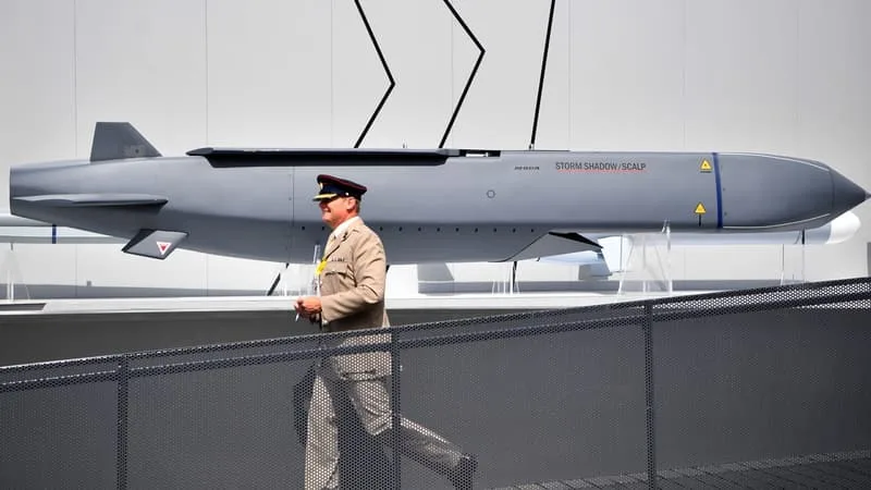 BERLIN A REFUSÉ D’ENVOYER SES TAURUS À KIEV ET LES TOMAHAWK AMÉRICAINS SE FONT ENCORE ATTENDRE: DES PAYS DU G7 VONT PRODUIRE « SOUS LICENCE » EN UKRAINE DES MISSILES DE LONGUE PORTÉE