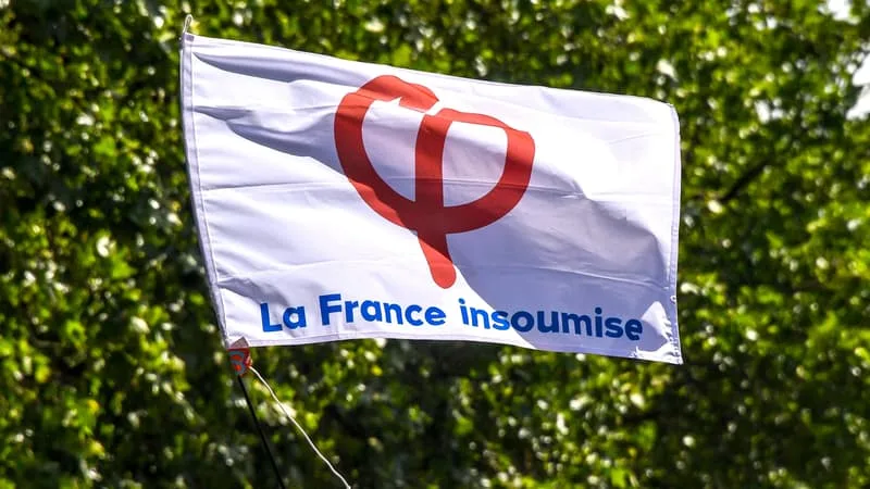 LES INVESTIGATIONS DANS L’AFFAIRE DES ASSISTANTS D’EURODÉPUTÉS LFI SONT TERMINÉES, LA MENACE D’UN PROCÈS S’ÉLOIGNE