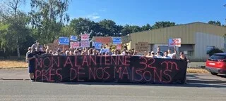 CES HABITANTS SE BATTENT CONTRE L’ARRIVÉE D’UNE ANTENNE-RELAIS DE 32 M PRÈS DE LEURS MAISONS : LE PROPRIÉTAIRE RENONCE