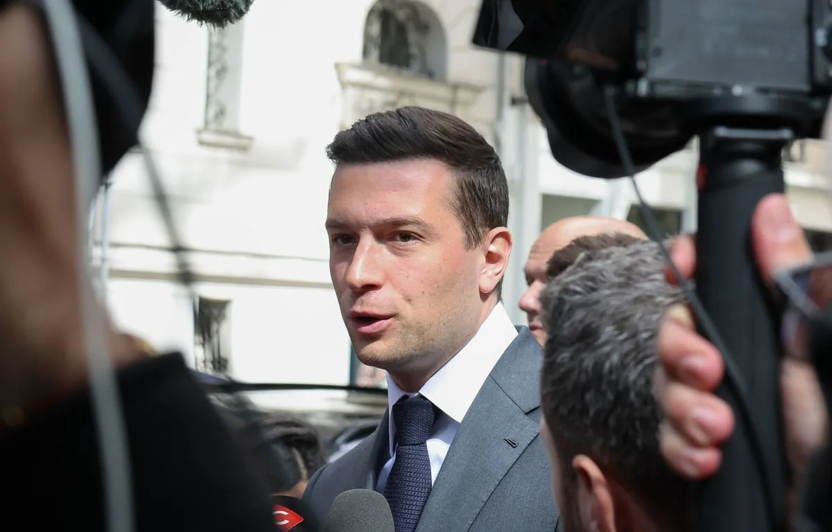 PRÉSIDENTIELLE 2027 : ATTAL, PHILIPPE ET RETAILLEAU DEVRAIENT « SE COUVRIR LA TÊTE DE CENDRES », ATTAQUE BARDELLA