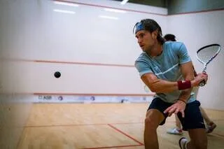 SQUASH. « C’ÉTAIT UN GROS DUEL » : BENJAMIN AUBERT SE QUALIFIE POUR LA FINALE DE L’OPEN DE VENDÉE, COMME EN 2025