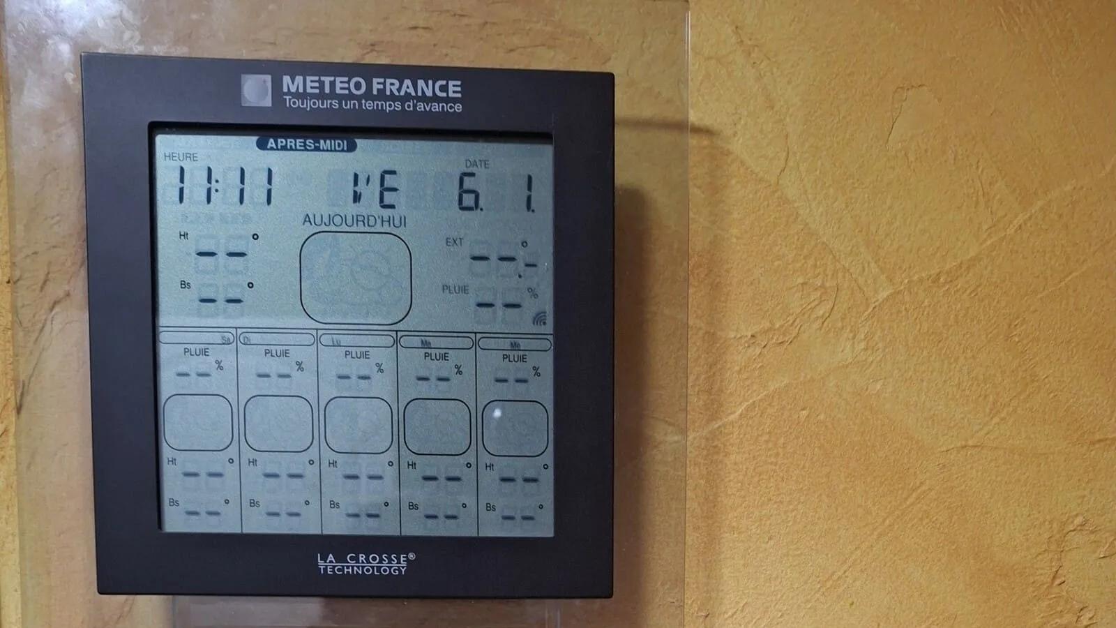 LA CROSSE TECHNOLOGY CONFIRME ENFIN L’ARRÊT DÉFINITIF DE STARMETEO ET NIE TOUTE RESPONSABILITÉ DANS LA PANNE