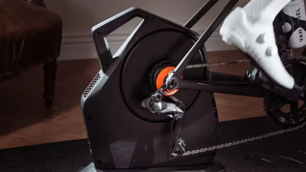 DECATHLON FAIT UNE REMISE DE 259 € SUR LE VAN RYSEL RCR, SON HOME TRAINER CONNECTÉ LE PLUS ABOUTI