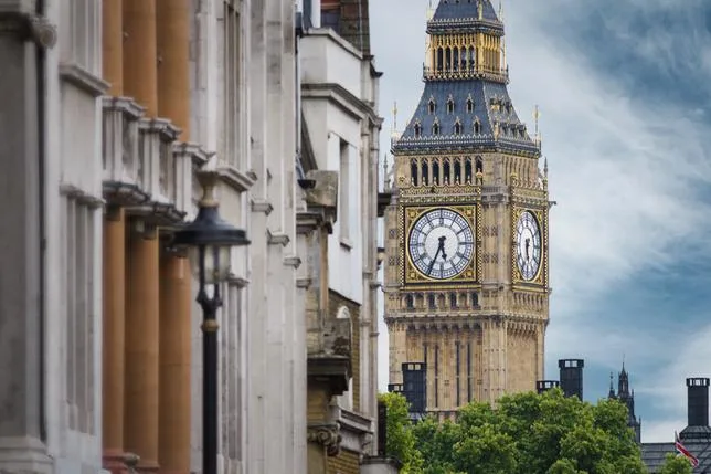 POURQUOI LES JEUNES AUSTRALIENS QUITTENT LONDRES