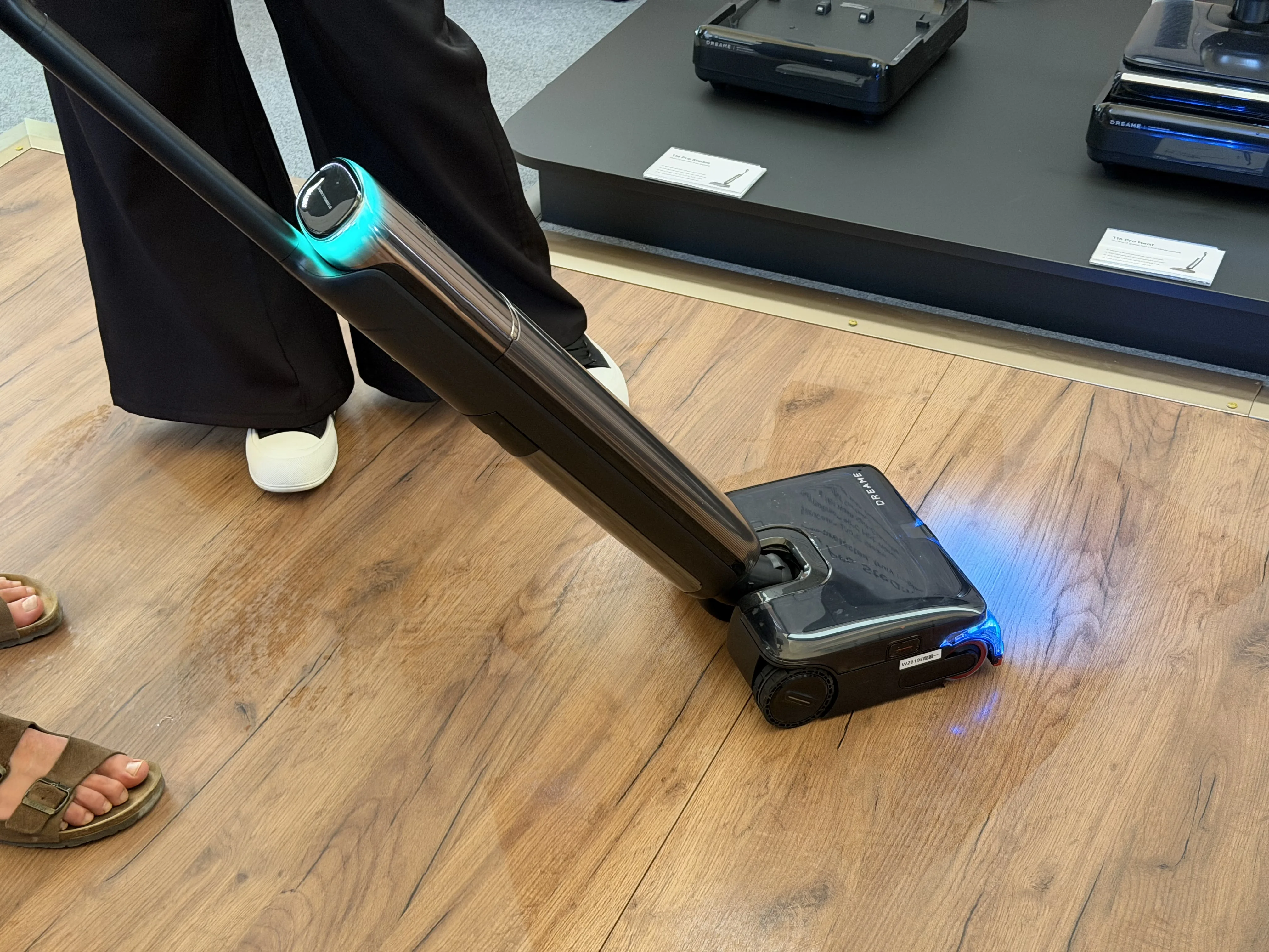DREAME AQUA AIR ET T-SERIES : L’ASPIRATEUR BALAI ULTRA-LÉGER ET LES NOUVEAUX LAVEURS QUI VEULENT CHANGER LA DONNE