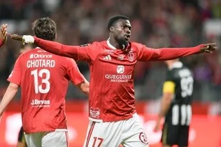 STADE BRESTOIS. MAMA BALDÉ A REPRIS, PAS GIOVANI VERSINI