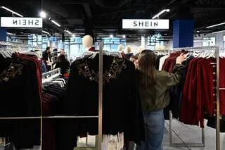 LA QUESTION DU JOUR. LA MARQUE SHEIN EST-ELLE PASSÉE DE MODE ?