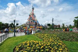 580 € POUR DORMIR PRÈS DE DISNEYLAND PARIS : LA CONSTRUCTION D’UN NOUVEL HÔTEL CINQ ÉTOILES ANNONCÉE