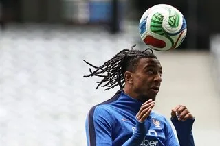POURQUOI ZIDANE ET MALOUDA NE SONT-ILS PAS ÉTRANGERS AU CHOIX DE MICHAEL OLISE DE JOUER POUR LA FRANCE ?