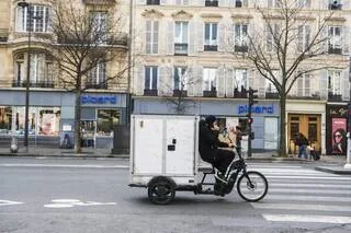 EN ÎLE-DE-FRANCE, 315 MILLIONS DE COLIS ONT ÉTÉ DISTRIBUÉS EN 2025, UNE « ACCÉLÉRATION SPECTACULAIRE » SELON UNE ÉTUDE