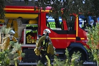 LUTTE CONTRE LES INCENDIES : POURQUOI LES POMPIERS DÉNONCENT LE SYSTÈME ADBLUE SUR LEURS VÉHICULES D’INTERVENTION