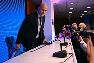ZIDANE SÉLECTIONNEUR. « TOUT CE QUI EST RARE EST PRÉCIEUX » : LES COULISSES D’UNE CONFÉRENCE DE PRESSE EXTRAORDINAIRE