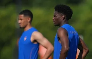 ÉQUIPE DE FRANCE. AURÉLIEN TCHOUAMÉNI TOUJOURS ABSENT DE L’ENTRAÎNEMENT COLLECTIF À TROIS JOURS DU QUART CONTRE LE MAROC