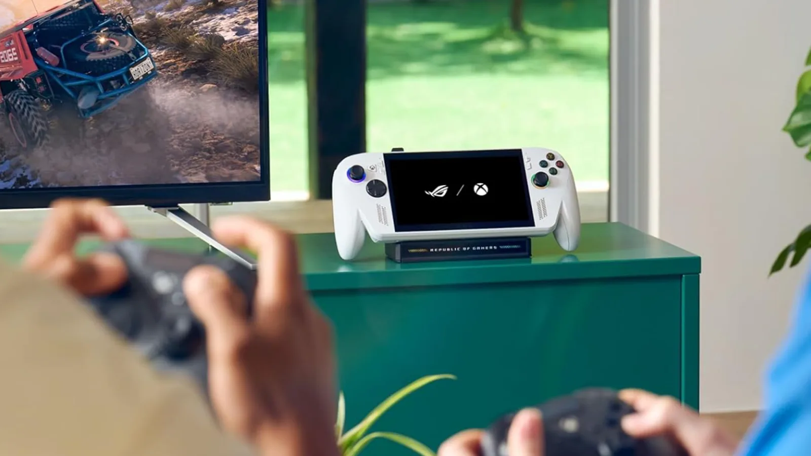 FACE À L’EXPLOSION DU PRIX DU STEAM DECK, AMAZON BRADE LA CONSOLE PORTABLE ASUS ROG XBOX ALLY