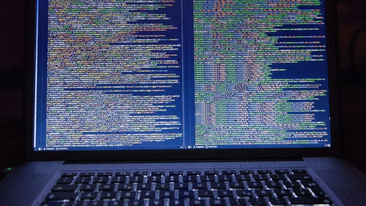 GLASSWORM, LE BOTNET QUI CIBLAIT LES DÉVELOPPEURS A ÉTÉ NEUTRALISÉ