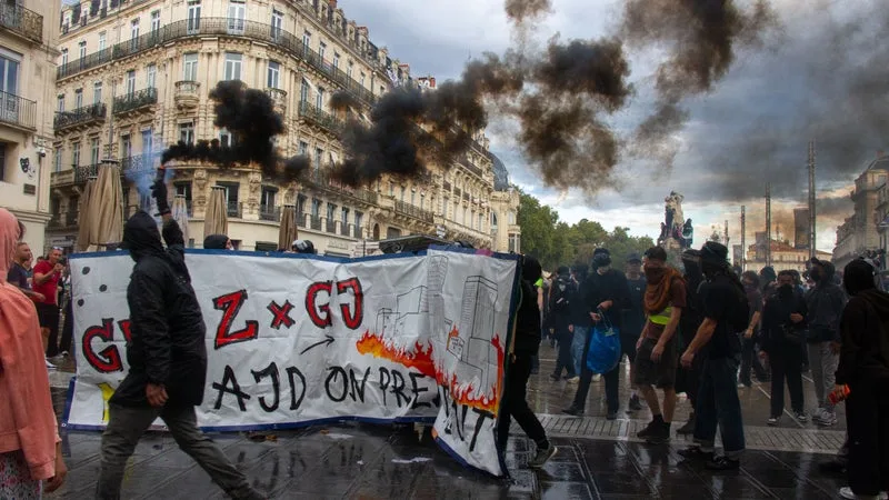 VIOLENCES DU 17 OCTOBRE: PLUSIEURS RASSEMBLEMENTS DE SOUTIEN ORGANISÉS PAR DES MAIRIES DE L’HÉRAULT CE LUNDI