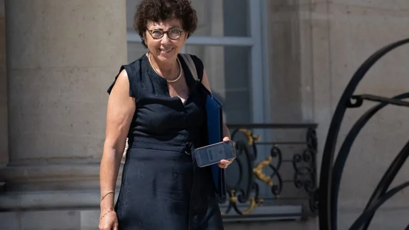 « MON JOB, C’EST D’ANTICIPER LES SCÉNARIOS »: LA MINISTRE MONIQUE BARBUT SE DÉFEND APRÈS LES CRITIQUES SUR SA SORTIE CONCERNANT UNE NOUVELLE CANICULE EN JUILLET