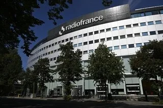 NOUVELLE GRÈVE À RADIO FRANCE LE 21 SEPTEMBRE CONTRE L’ARRIVÉE DE CHARLES SAPIN, JOURNALISTE DE « VALEURS ACTUELLES »