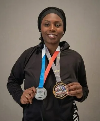 TÉMOIGNAGE. EX-HANDBALLEUSE PRO, ELLE RÊVE DES JEUX PARALYMPIQUES EN PARA-TAEKWONDO APRÈS AVOIR CACHÉ SON HANDICAP