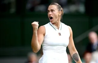 WIMBLEDON. ARYNA SABALENKA RÉUSSI SON ENTRÉE EN LICE FACE À LA JEUNE TEODORA KOSTOVIC